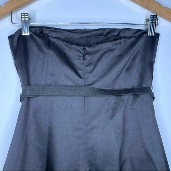 Vera Wang Black Silk Strapless Pocket Dress with Rhinestone Belt Size 4 - Picture 11 of 14